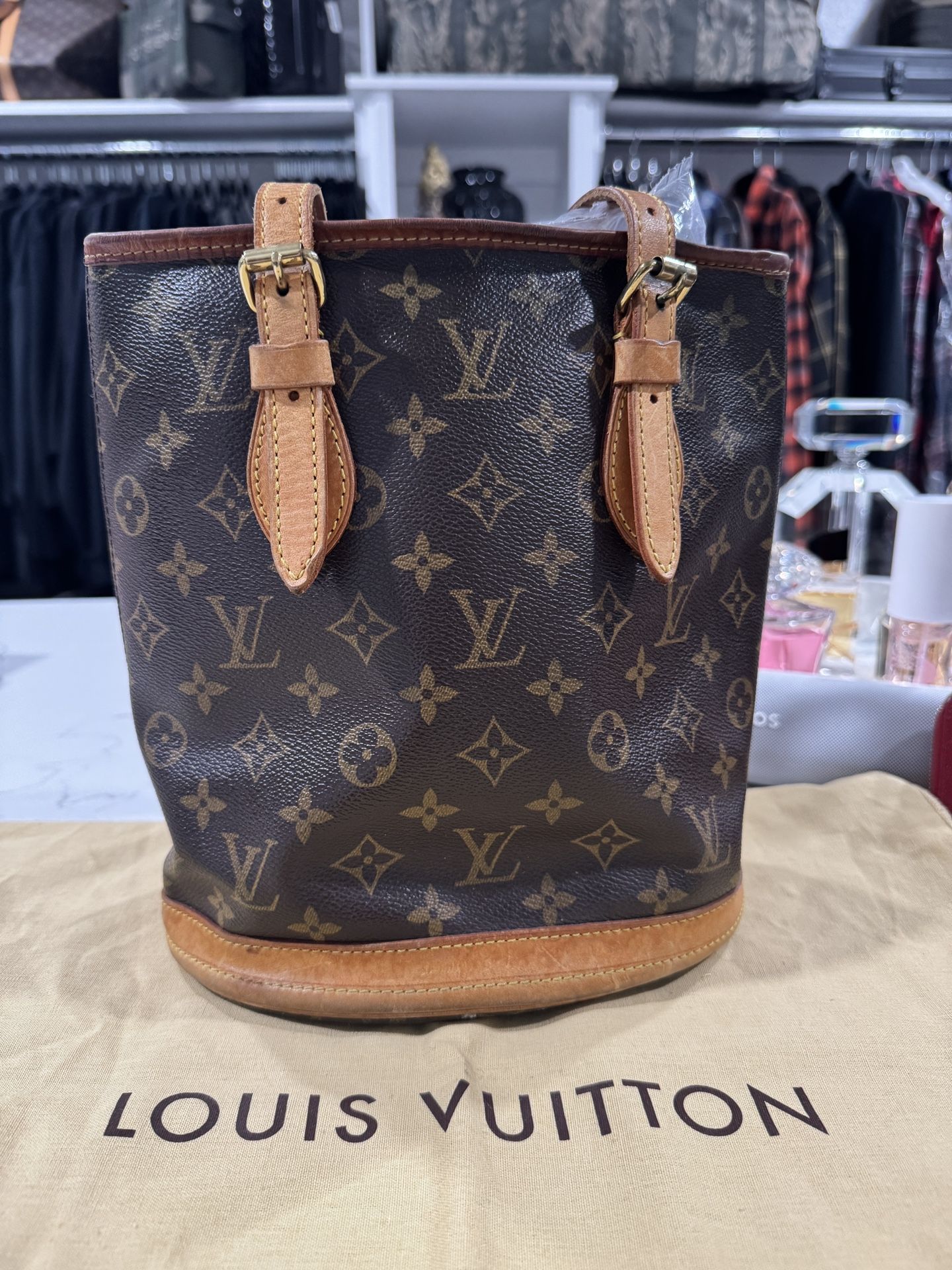 Louis Vuitton Bucket PM