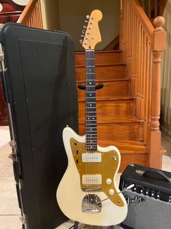 Squier Signature J Mascis Jazzmaster w/ Hardshell Case, Fender Amp