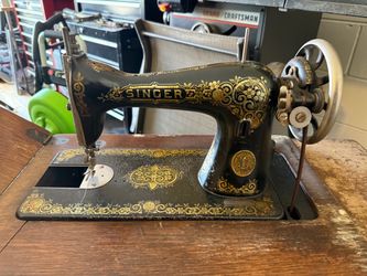 Antique Singer Treadle Sewing Machine