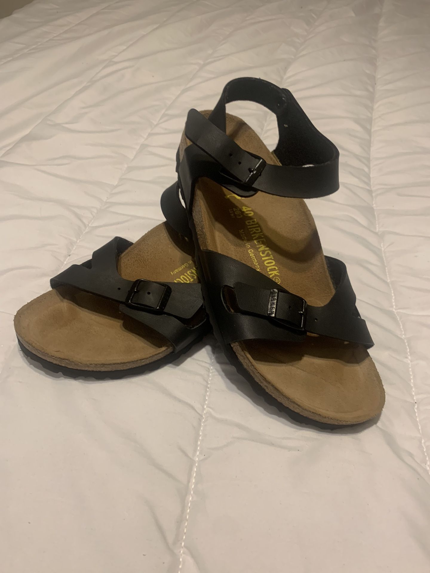 NEW Birkenstocks Sandals