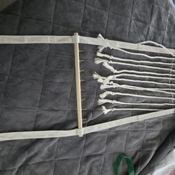 Bow Hanger 