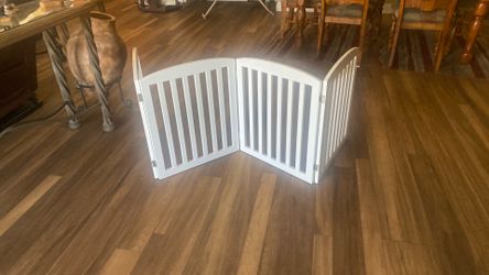 4 Panel Dog  Gate with Arched Top White