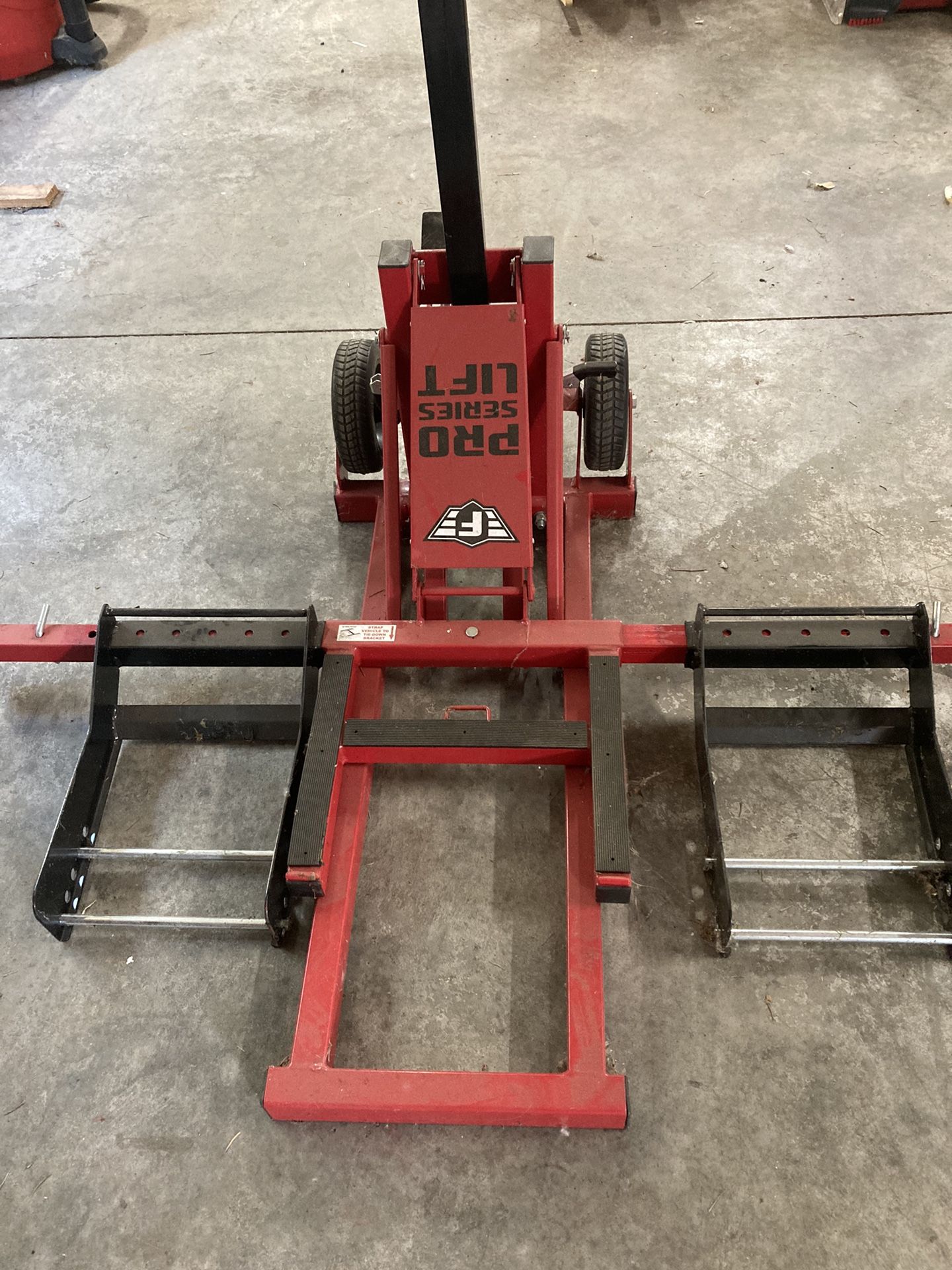 Lawn Mower Lift 750#