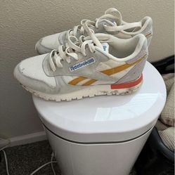 Women Reebok 