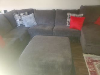 Sectional couch w/ huge ottoman
