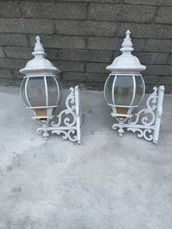 2 pack 28” height,  Outdoor Lighting White.