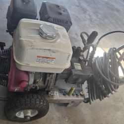 Honda Comercial 4200psi Presure Washer