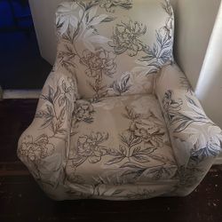 Accent Chair 