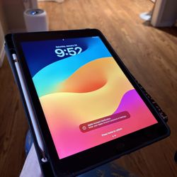 Apple iPad 9th Generation 64GB with Apple Stylus 