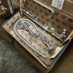 T & S Pre-rinse Unit 