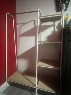 Rack closet