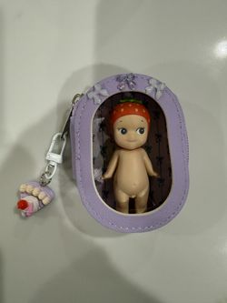 Figurine Magnetic Phone Case Purple 