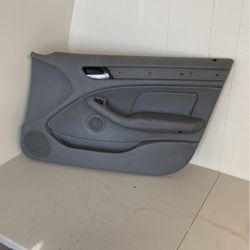 BMW E46 Sedan Front Passenger Side Leather Door Panel In Good Condition 