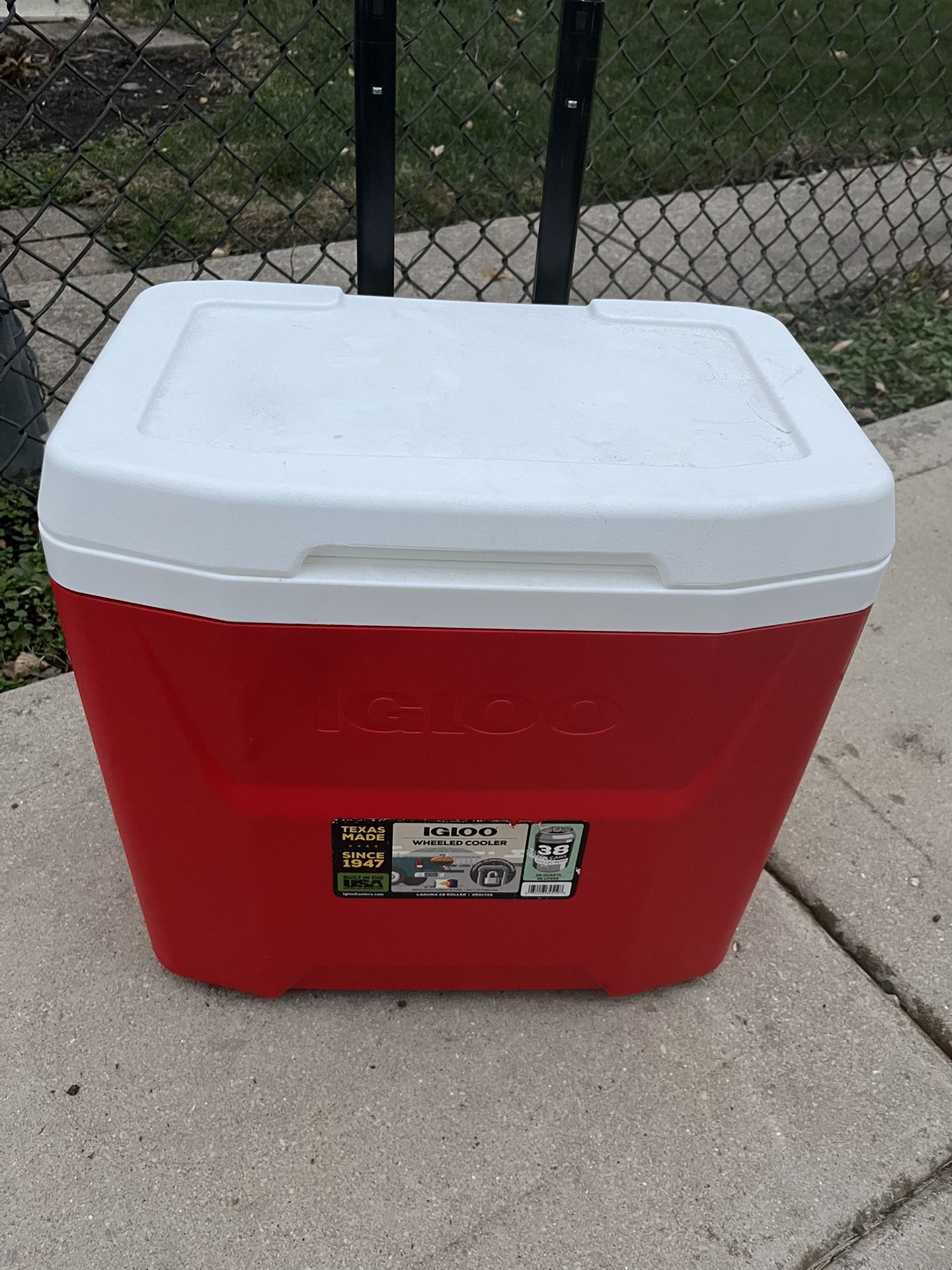 Igloo Wheeled Cooler
