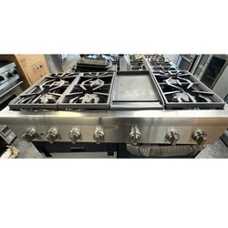 Thermador Stainless Steel 48” Gas Rangetop LED Downlighting