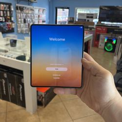 Samsung Galaxy Fold Z5 Unlocked 256GB Blue Excellent Condition