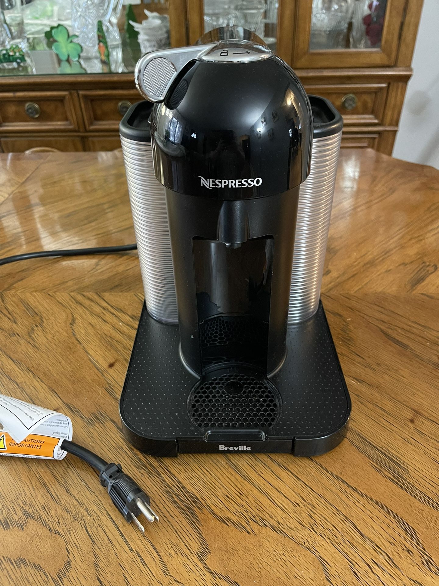 Breville Nespresso Vertuo Coffee/Espresso Machine - Model BNV220 - Black