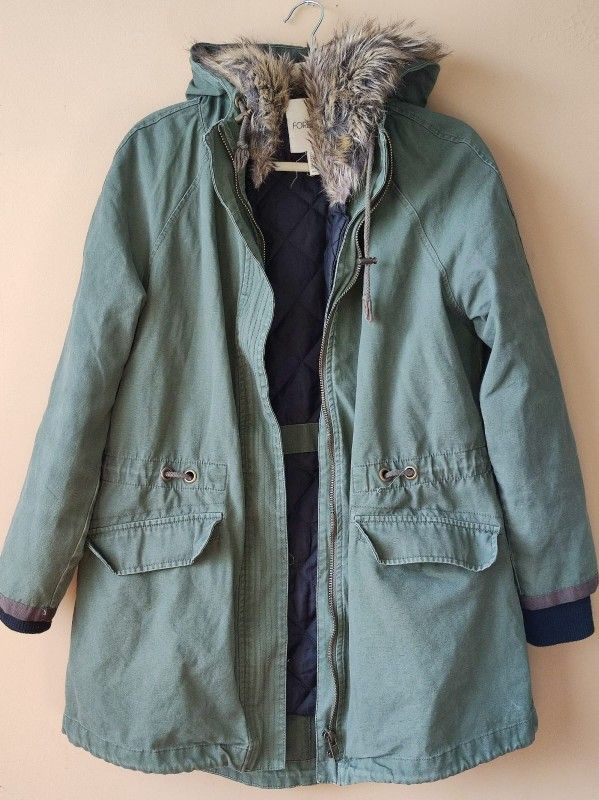 Faux Fur Lined Cozy Winter Jacket Parka/ Winter Coat Jacket Women's Size M/Medium Top