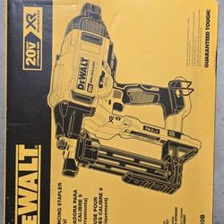 New Dewalt Fencing Stapler 