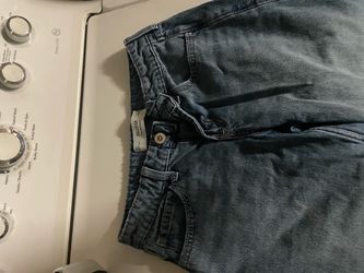 Hollister jeans with back pocket design