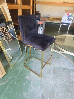 Title: Meridian Furniture Black & Gold Counter Chair – New in Box
