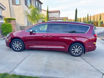 2022 Chrysler Pacifica, hybrid pinnacle