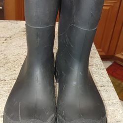 Men's Size 11 Servus Rain/Mucking Boots