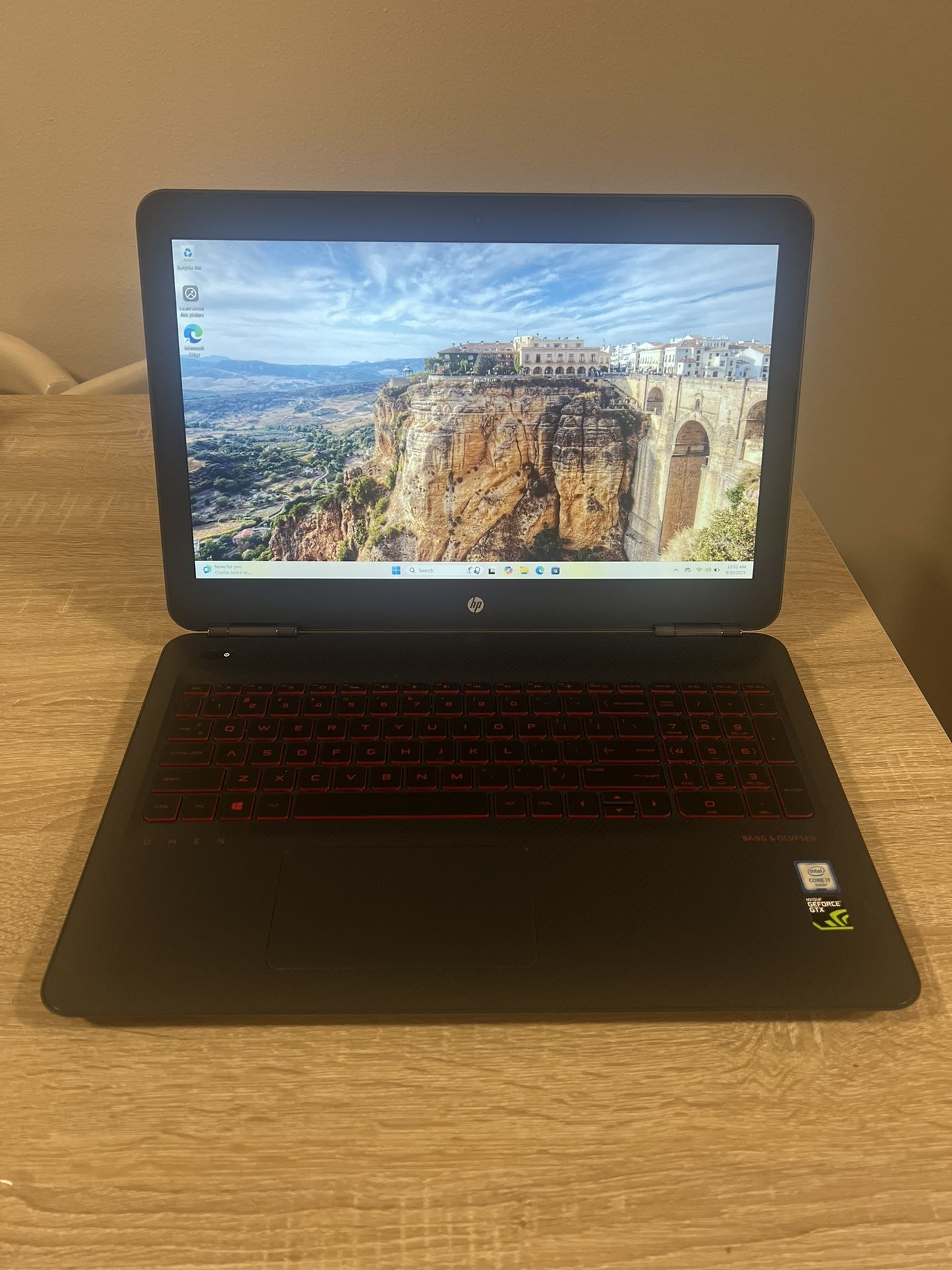 HP Omen Gaming Laptop – Powerful Specs, Ready to Use!