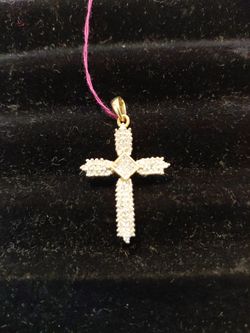 Cross pendant