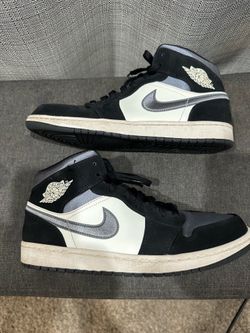 2020 Air Jordan 1 Mid SE 'Satin Smoke Grey'