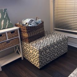 Oversized Ottoman (Cream & Grey)