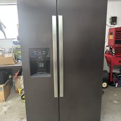 Whirlpool Refrigerator 