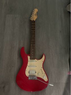 Yamaha PAC012 Pacifica Electric Guitar