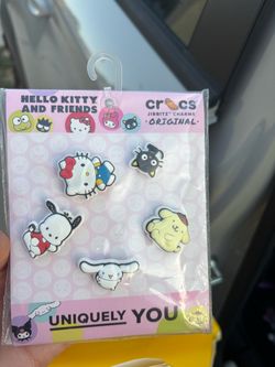 HELLO KITTY CHARMS