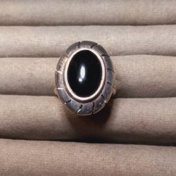 St.Silver Vintage Ring W/Onyx-Sz 6-7.23 Grams