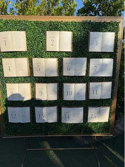 5x5 book wall