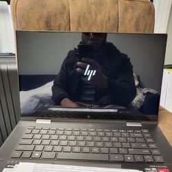 HP ENVY 2-in-1 15.6" Touch Laptop (Ryzen 5 5500U, 8G, 256G) 15m-eu0033dx backlit. Bestbuy certified.  No scratches or dents. Comes as shown 