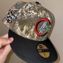 Chicago Cubs 7 1/2 New Era 59fifty Fitted Hat *GLOW IN DARK*