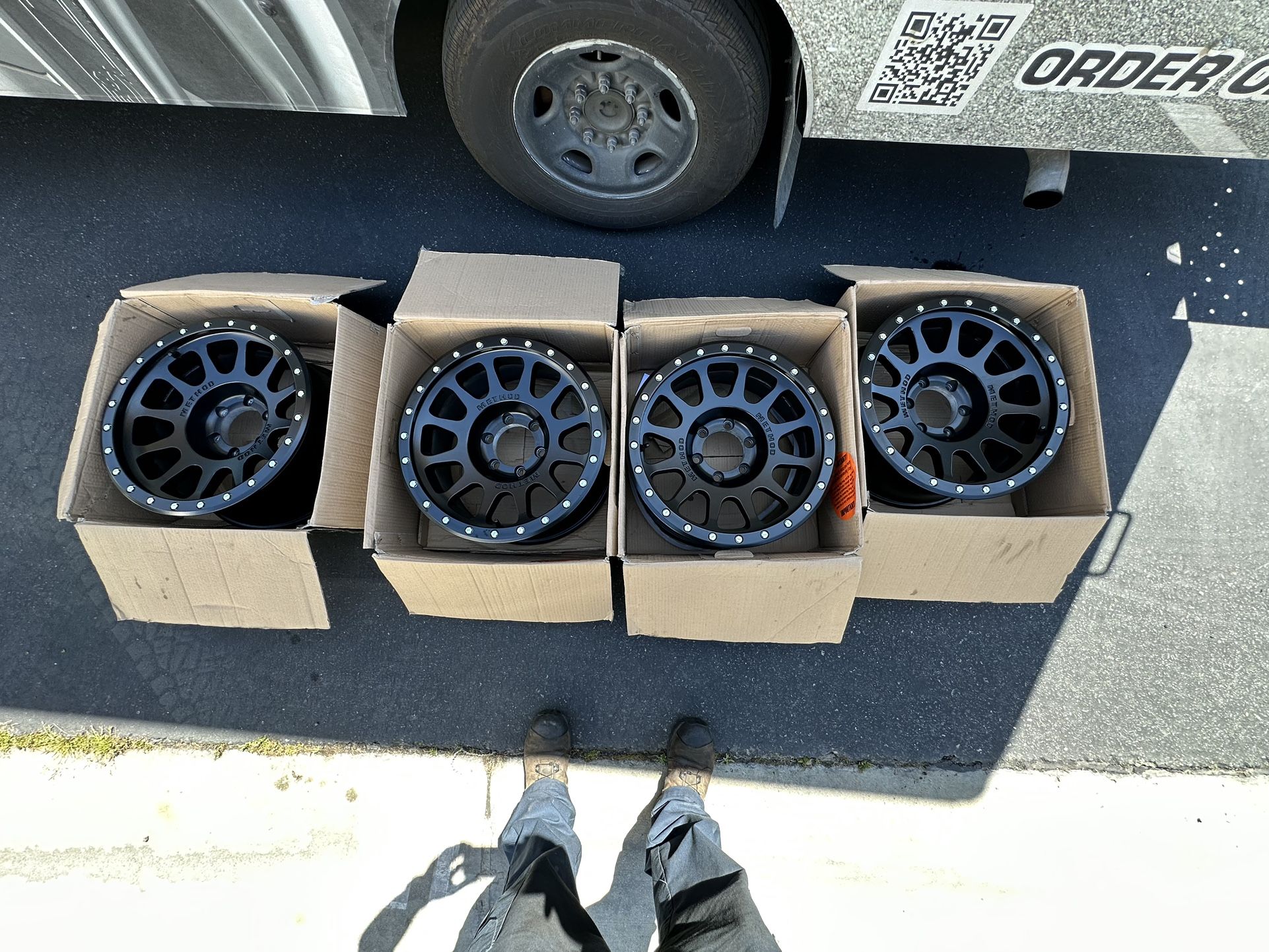 18” METHOD WHEELS (2021-2022 CHEVY SILVERADO ) for Sale in Anaheim, CA ...