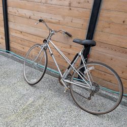 Sekai 500 Sport Bike.