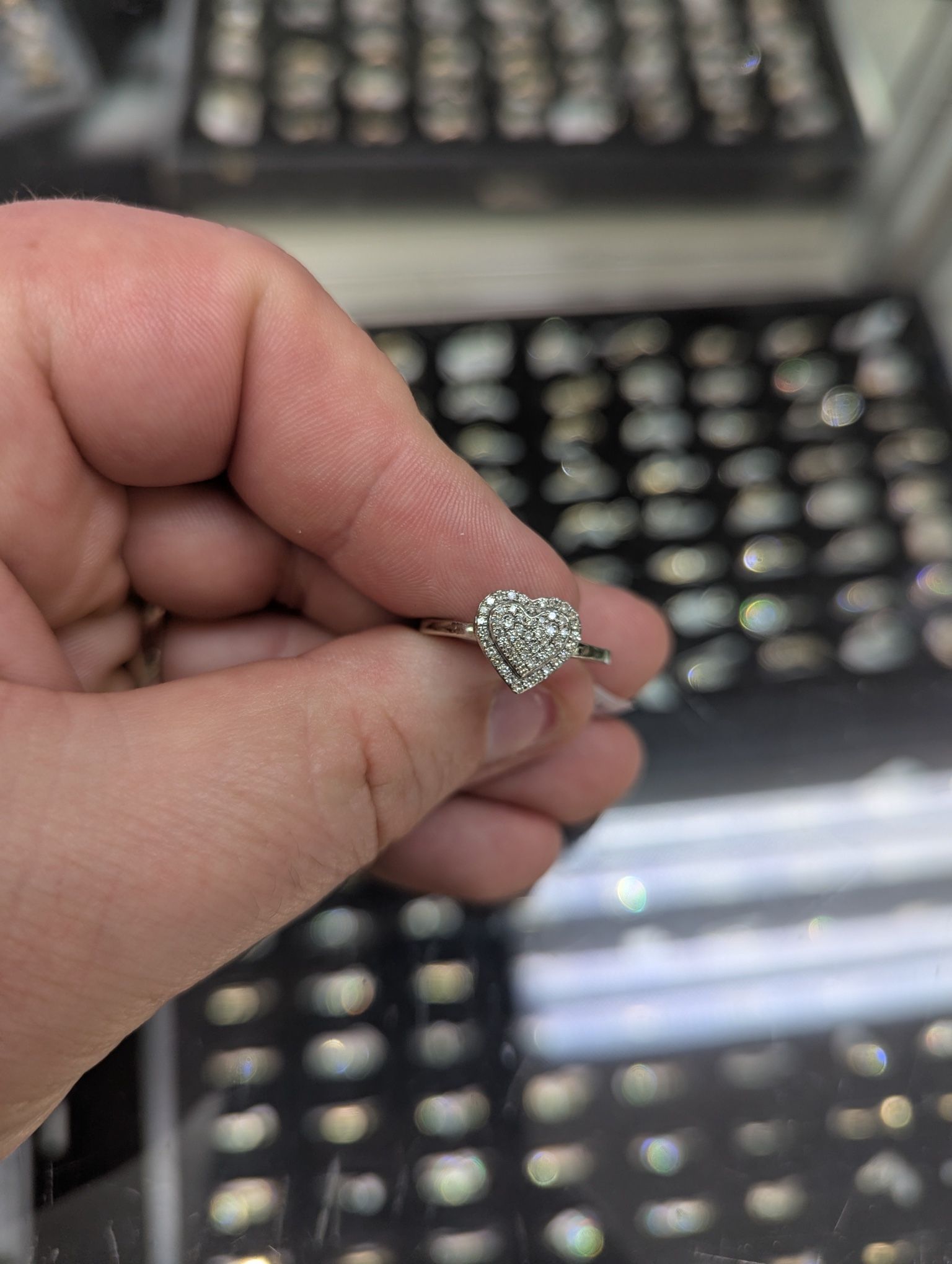 14KT White Gold Heart Diamond Cluster Ring Size 8 Approx. .22Cttw