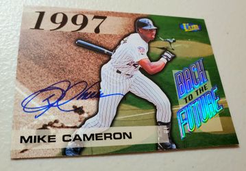 Autographed, 1998 Ultra Back to the Future,Chicago White Sox Baseball Card #5 ,Mike Cameron