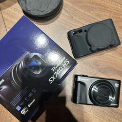 BNIB Canon sx740 Hs