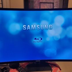 Samsung C32F39MFUN  32-inch curved monitor 