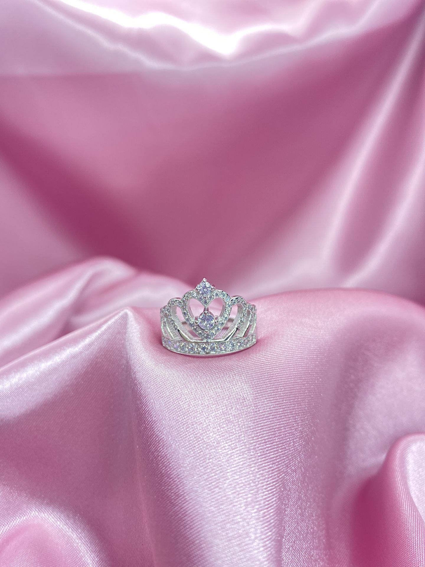 Queen of Hearts Ring 