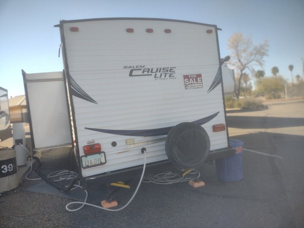 Salem Cruise Lite Pull Behind Trailer