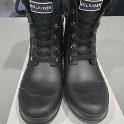 Tommy Hill Figure Boots Size 8 Female