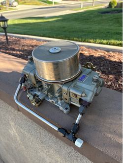 Holley 650 Carburetor