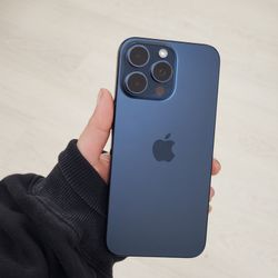 iPhone 15 Pro Max 6.7" (T-Mobile Locked) 256GB Blue Titanium Premium Pre-owned