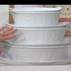 Temp-tations Seasonal 7-Piece Essential Bake and Serve Set Frosty Forest, 